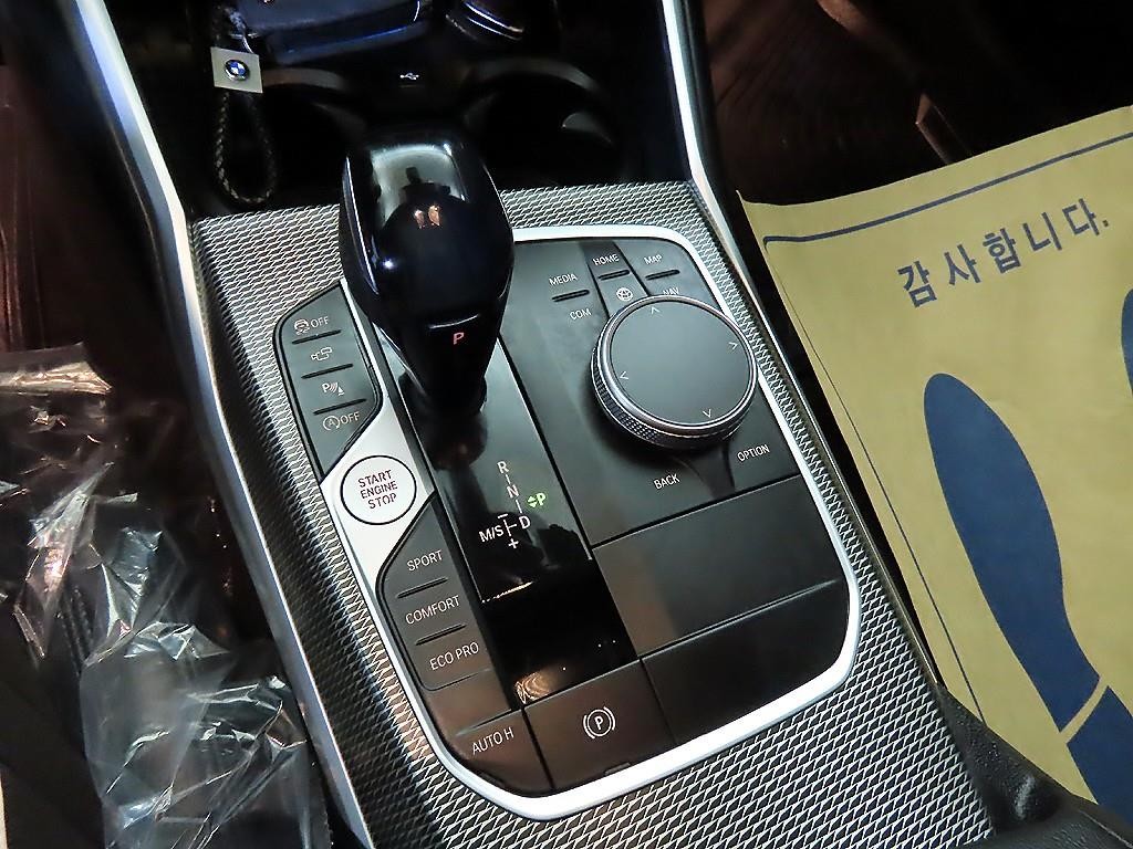 BMW 3시리즈 3시리즈 (G20) 320d 투어링 M 스포츠 이미지 12