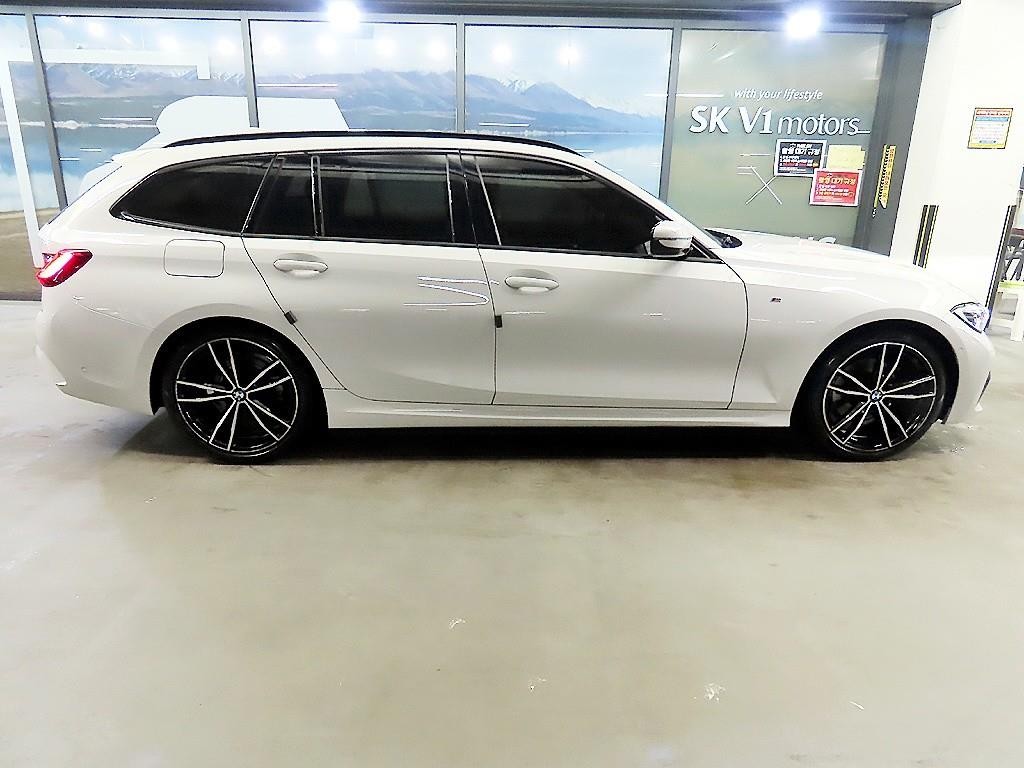 BMW 3시리즈 3시리즈 (G20) 320d 투어링 M 스포츠 이미지 3