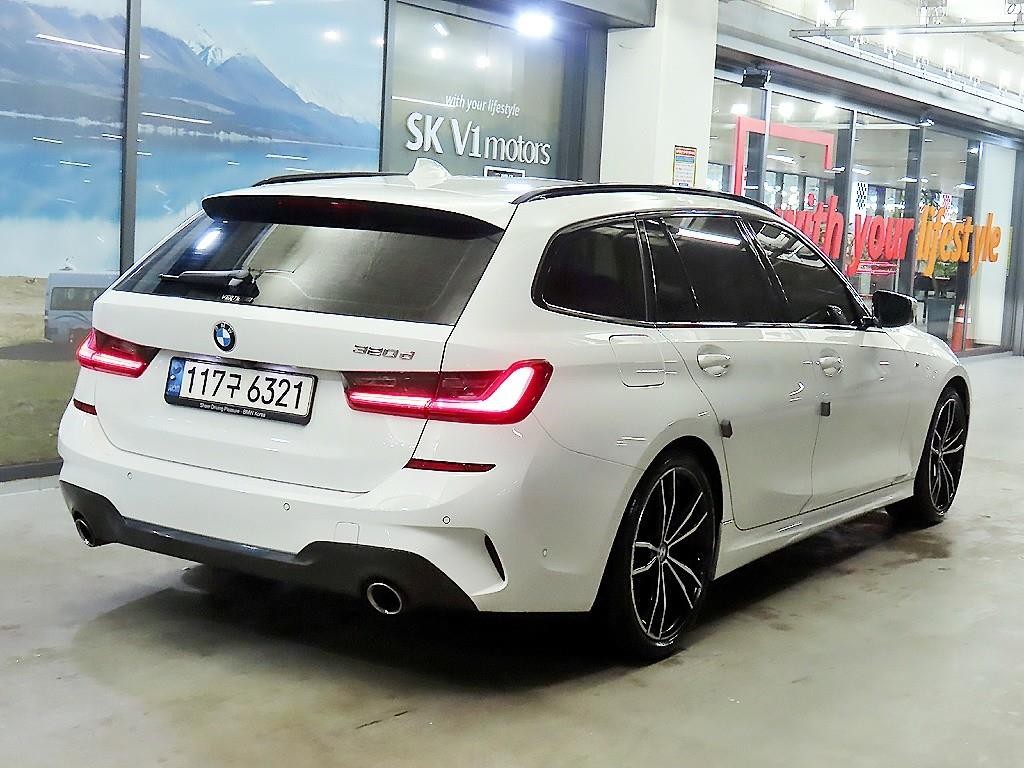 BMW 3시리즈 3시리즈 (G20) 320d 투어링 M 스포츠 이미지 4