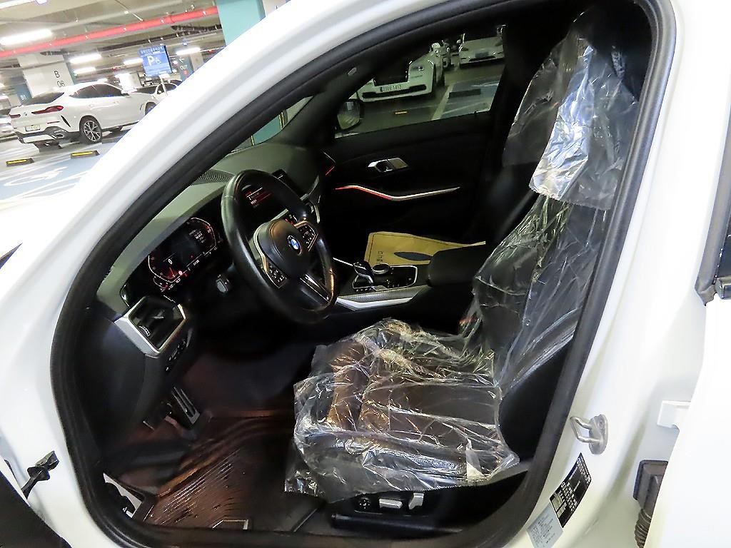 BMW 3시리즈 3시리즈 (G20) 320d 투어링 M 스포츠 이미지 6