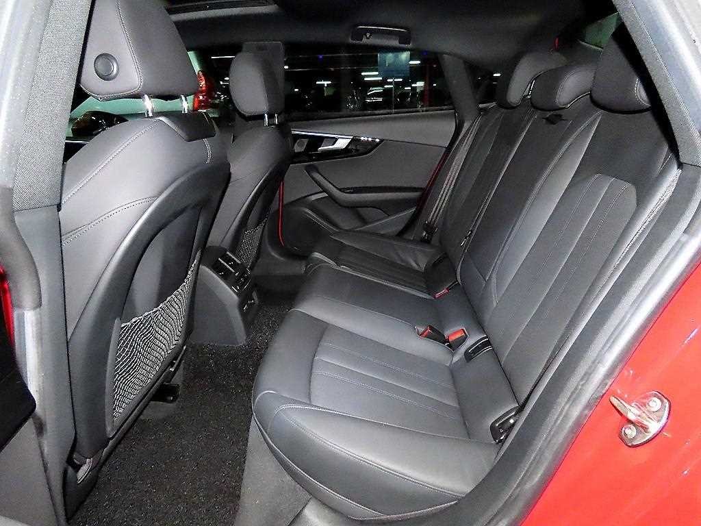 아우디 A5 A5 (F5) 40 TFSI 콰트로 스포트백 이미지 7