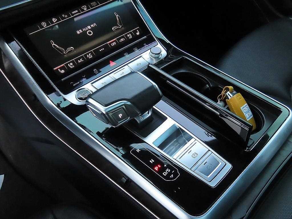 아우디 Q8 45 TDI 콰트로 프리미엄 이미지 11