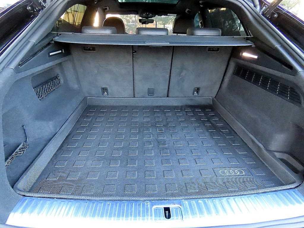 아우디 Q8 45 TDI 콰트로 프리미엄 이미지 17