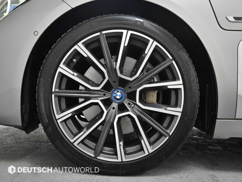 BMW 7시리즈 7시리즈 (G11) 740Le i퍼포먼스 이미지 5