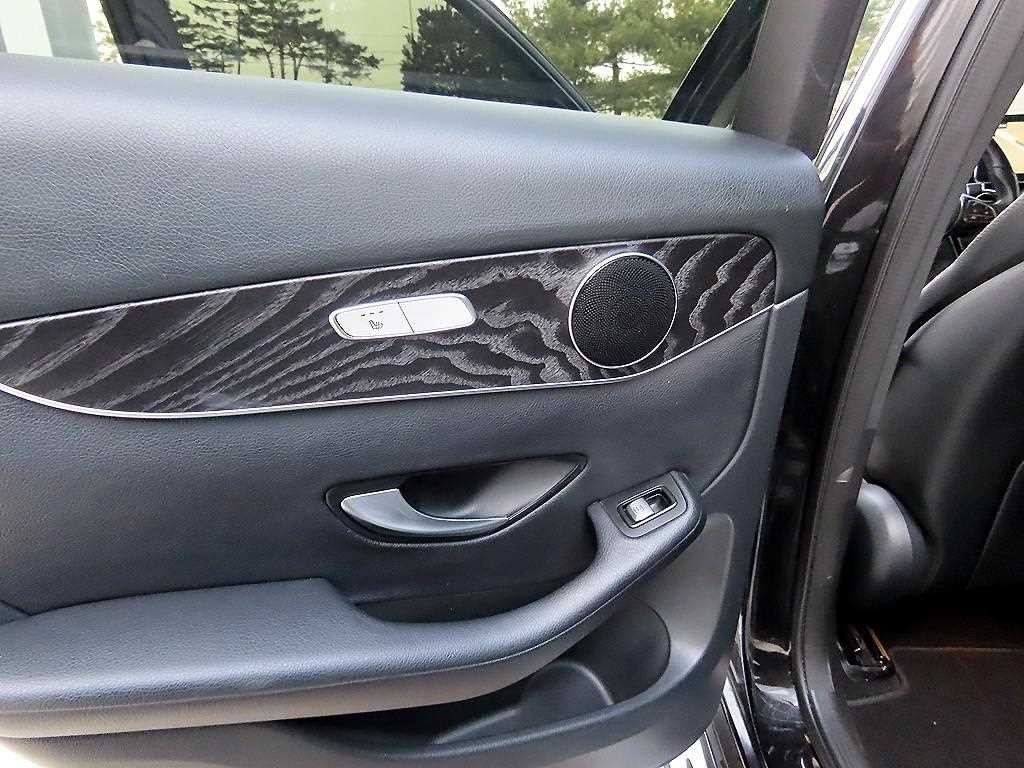 벤츠 GLC 클래스 GLC클래스 X253 GLC 300 4MATIC 이미지 15