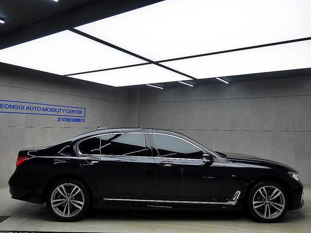 BMW 7시리즈 7시리즈 (G11) 740Li xDrive M SPORT 스포츠 이미지 2