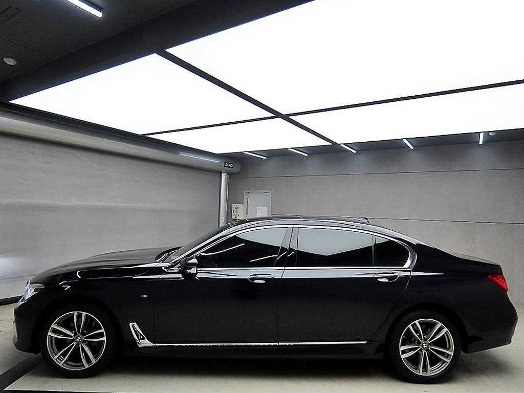 BMW 7시리즈 7시리즈 (G11) 740Li xDrive M SPORT 스포츠 이미지 4
