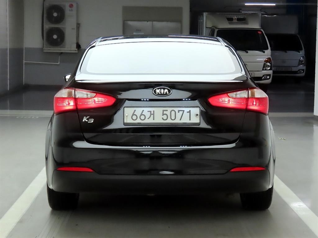 기아 K3 1.6 GDI 트렌디 이미지 3