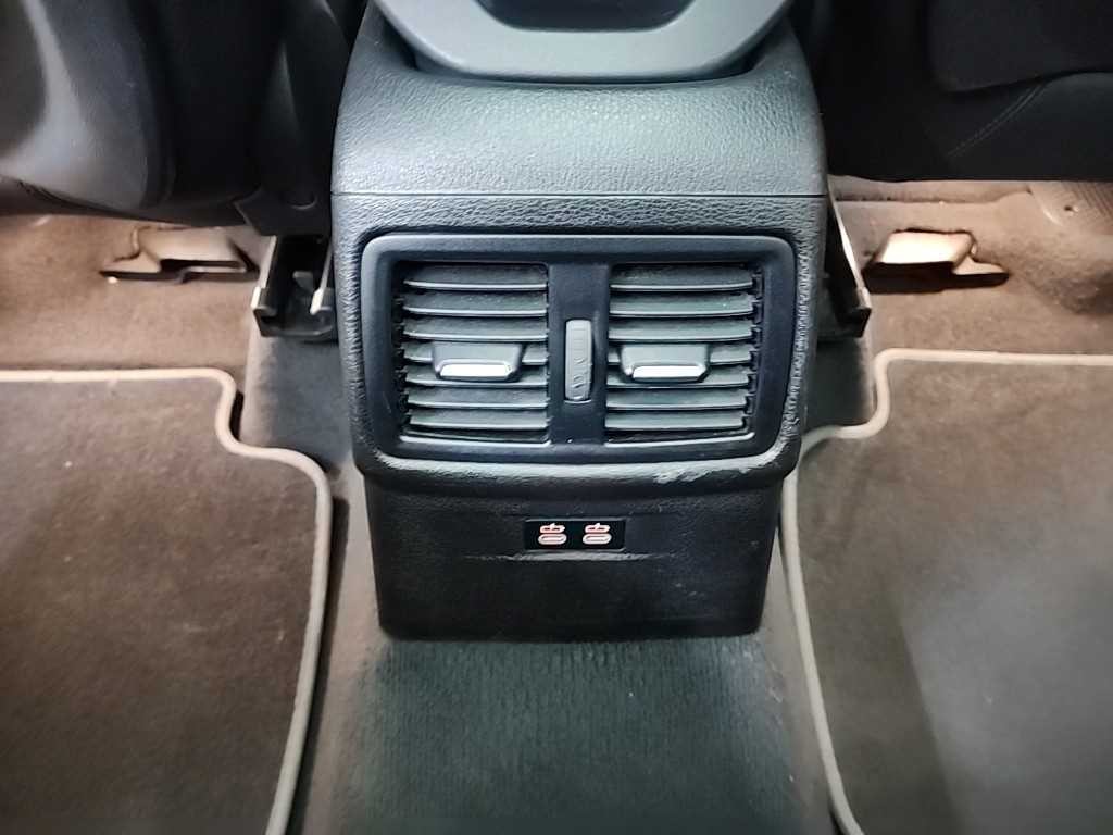 BMW X1 X1 (F48) xDrive 20i xLine 스페셜에디션 이미지 13