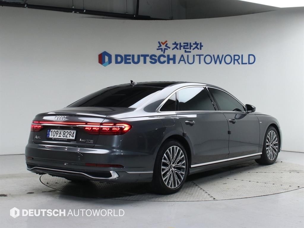 아우디 A8 A8 (D5) 55 TFSI 콰트로 LWB 프리미엄 이미지 2