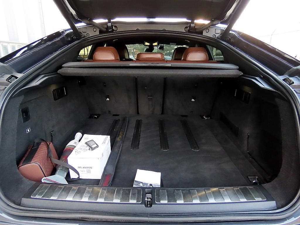 BMW X6 X6 (G06) M50i 이미지 17