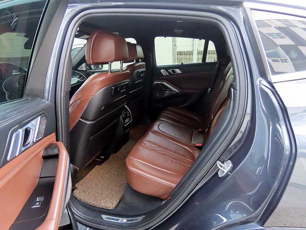 BMW X6 X6 (G06) M50i 이미지 6