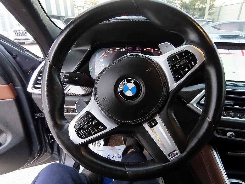 BMW X6 X6 (G06) M50i 이미지 8