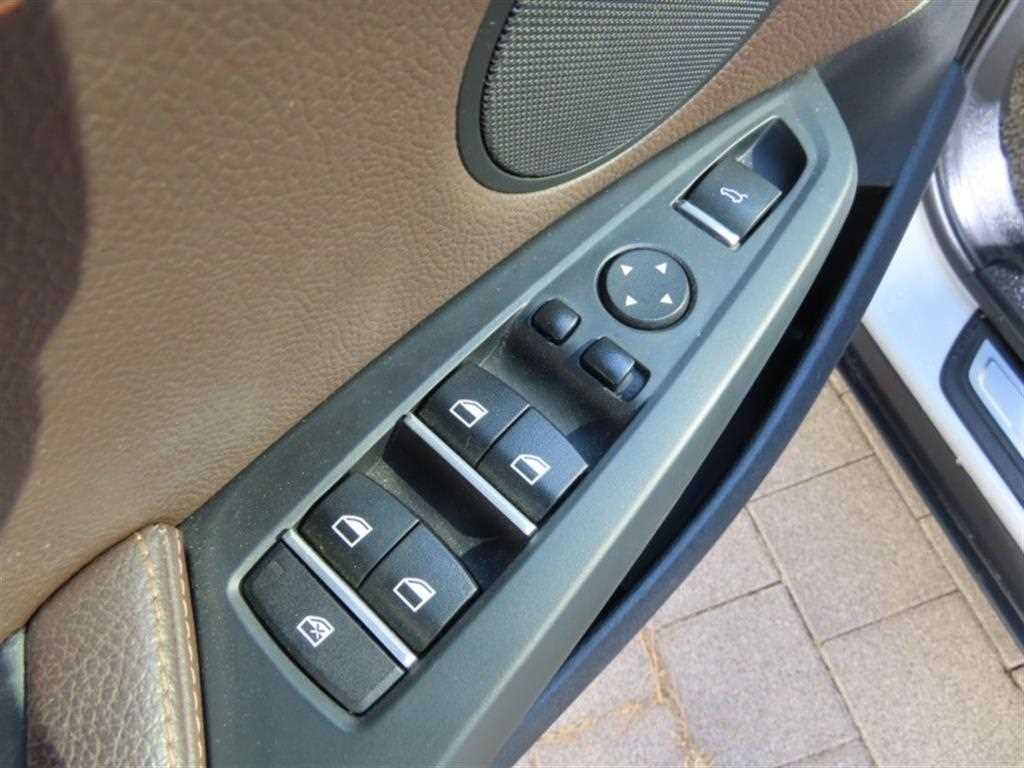 BMW X4 X4 (F26) xDrive 20d 이미지 12