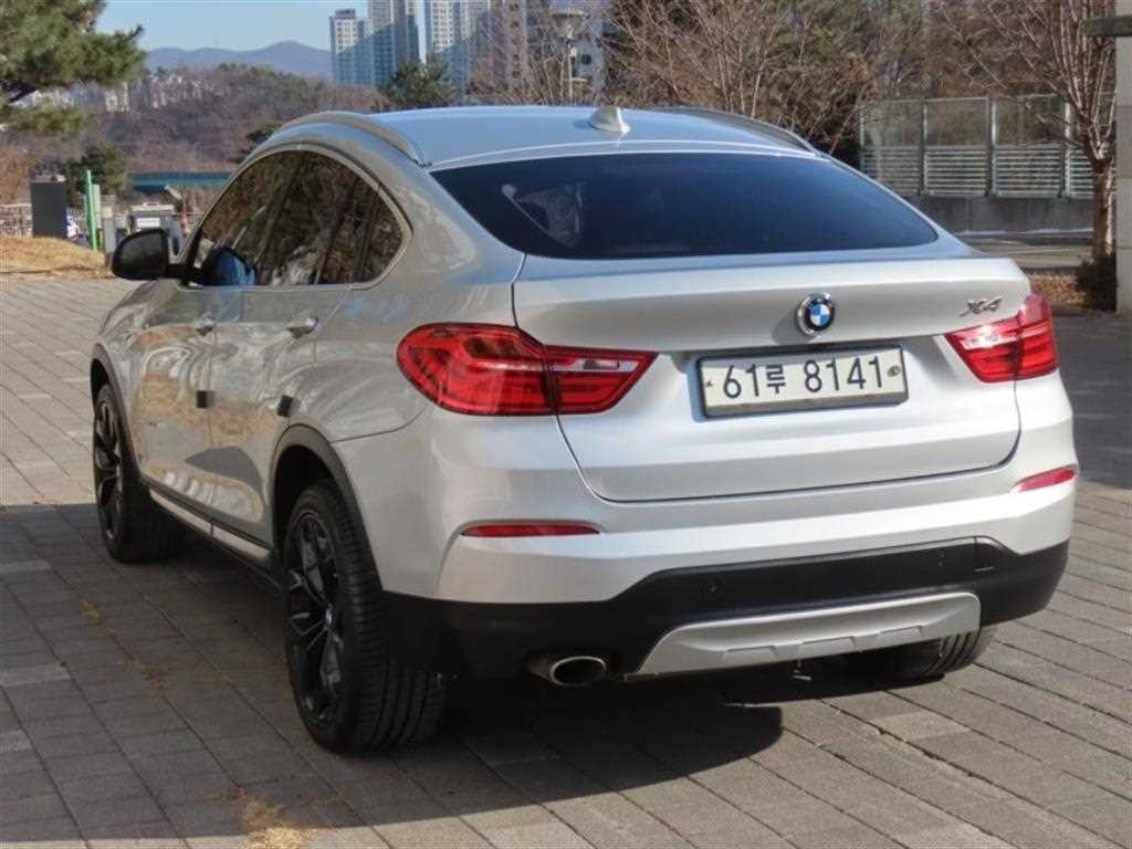BMW X4 X4 (F26) xDrive 20d 이미지 4