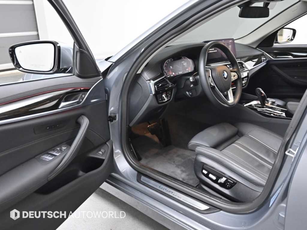 BMW 5시리즈 5시리즈 (G30) 520i 럭셔리 이미지 11