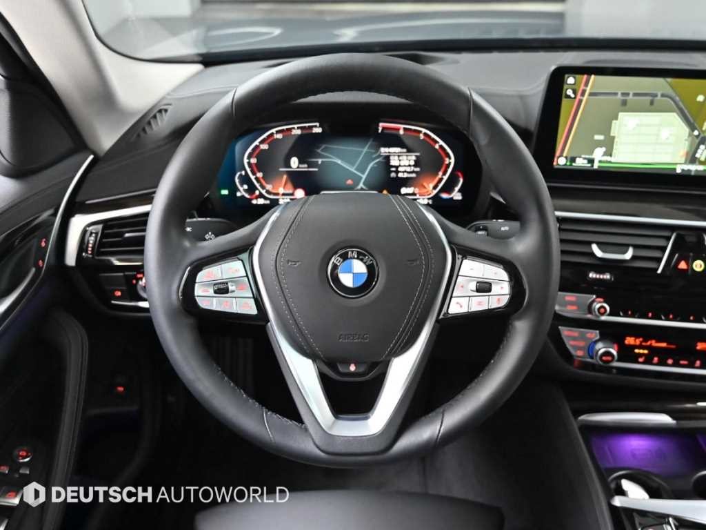 BMW 5시리즈 5시리즈 (G30) 520i 럭셔리 이미지 13