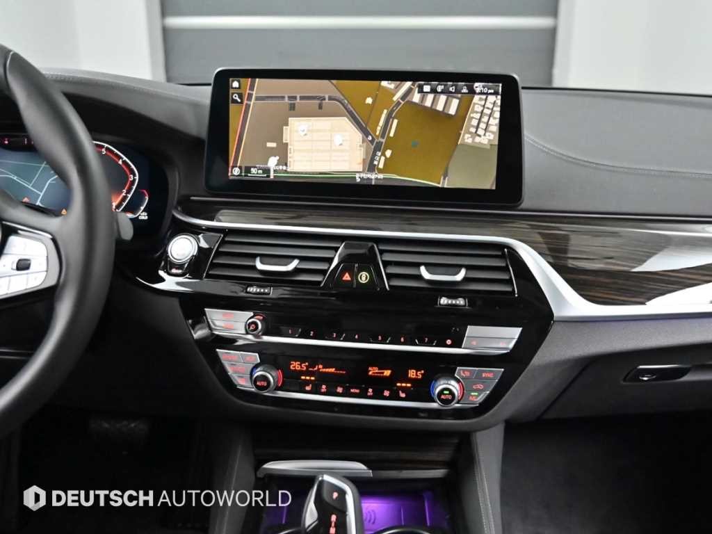 BMW 5시리즈 5시리즈 (G30) 520i 럭셔리 이미지 14
