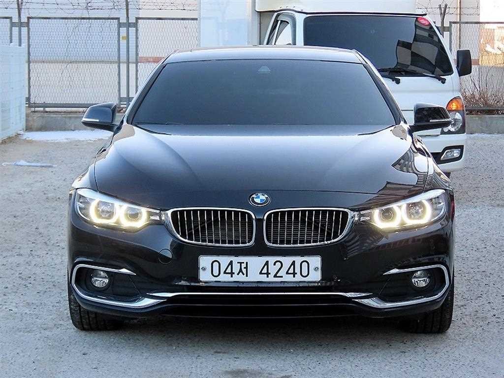 BMW 4시리즈 4시리즈 (F32) 420d 그란쿠페 럭셔리 이미지 1