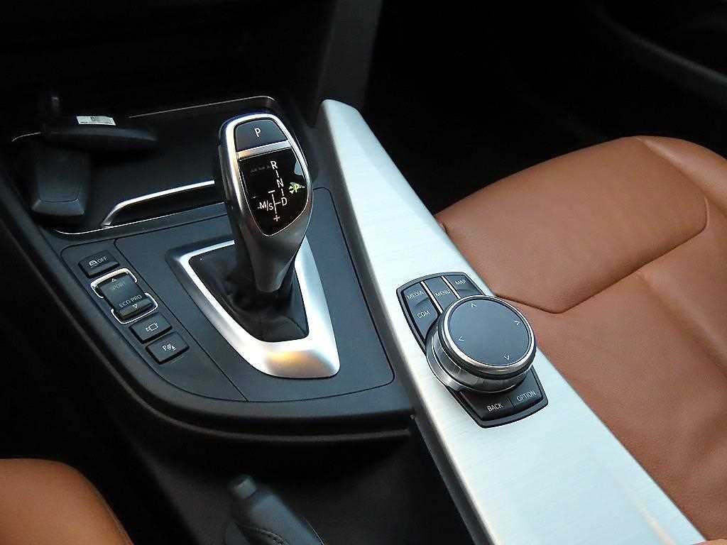 BMW 4시리즈 4시리즈 (F32) 420d 그란쿠페 럭셔리 이미지 11
