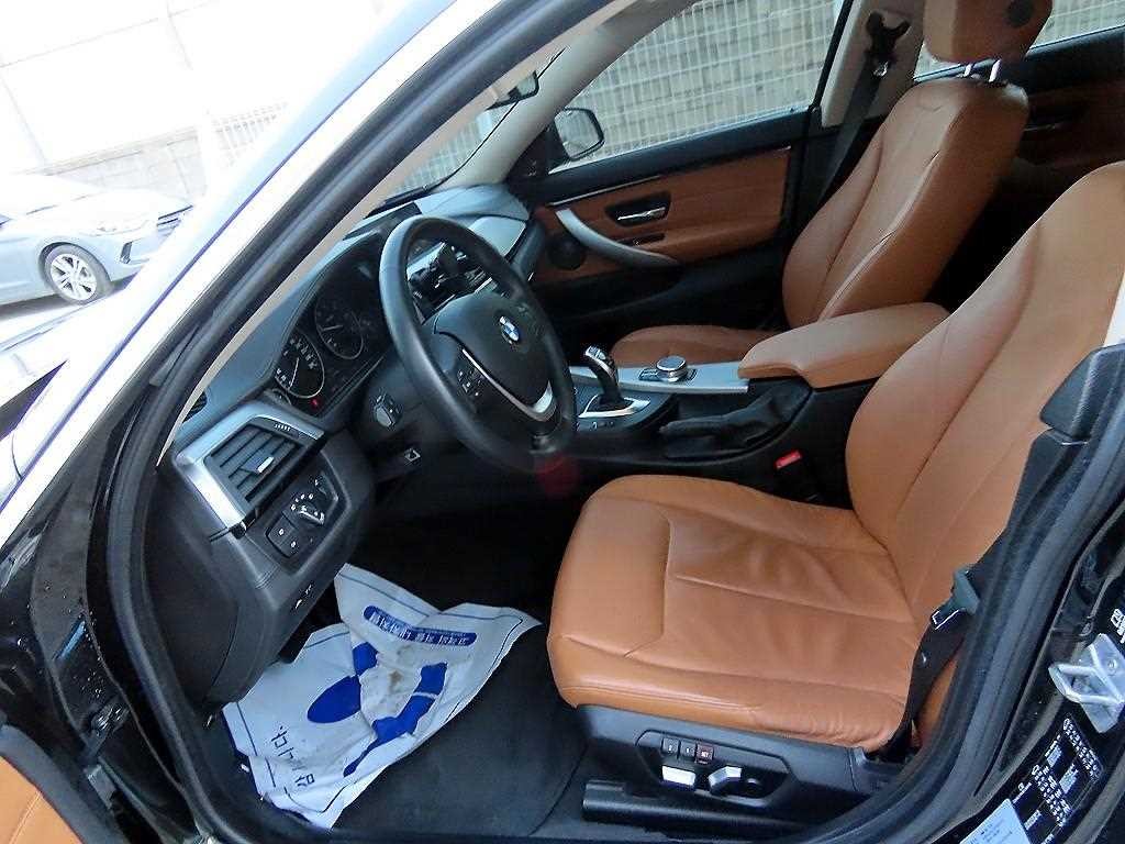 BMW 4시리즈 4시리즈 (F32) 420d 그란쿠페 럭셔리 이미지 5