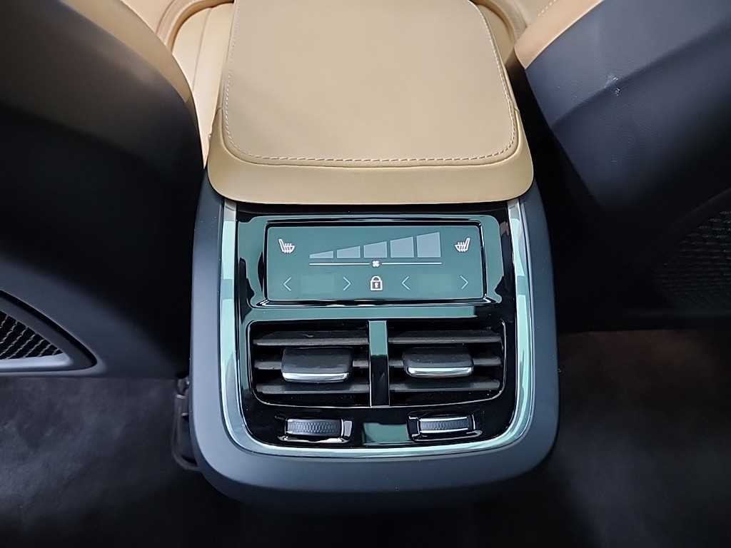 볼보 XC90 XC90 2세대 2.0 B6 AWD 얼티메이트 브라이트 이미지 13