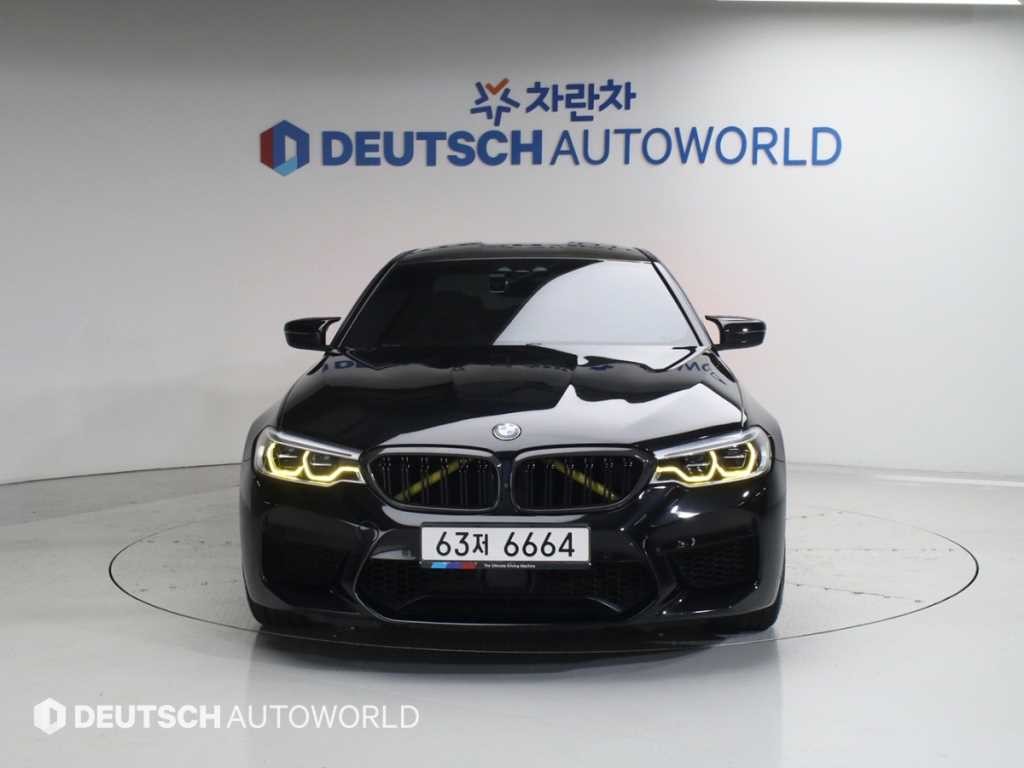 BMW 5시리즈 M5 (F90, F10) M5 세단 이미지 3