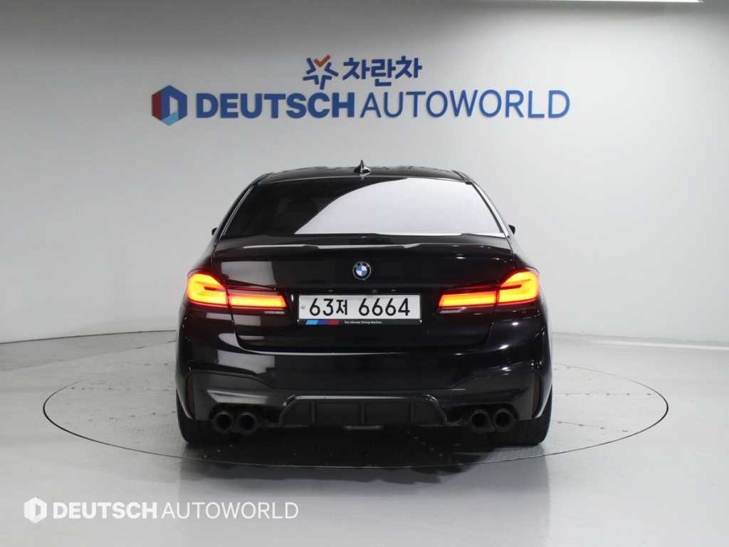 BMW 5시리즈 M5 (F90, F10) M5 세단 이미지 4