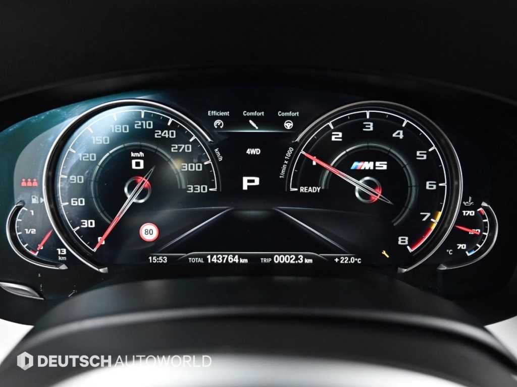 BMW 5시리즈 M5 (F90, F10) M5 세단 이미지 8
