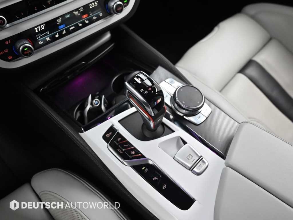 BMW 5시리즈 M5 (F90, F10) M5 세단 이미지 9