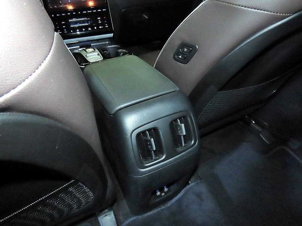현대 투싼 투싼 (NX4) 가솔린 1.6 터보 4WD 인스퍼레이션 이미지 15