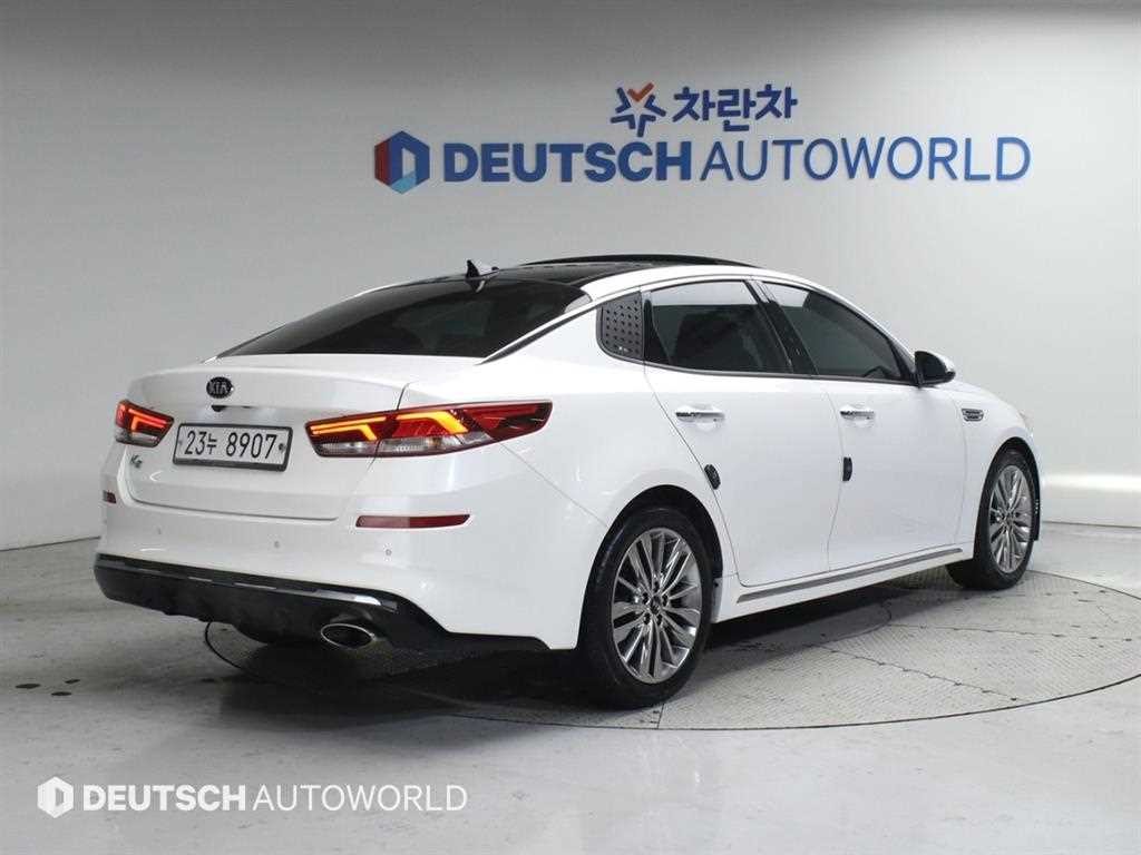 기아 K5 더 뉴 K5 2세대 가솔린 2.0 노블레스 이미지 2