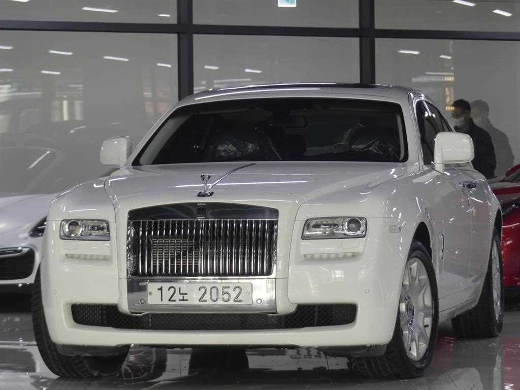 롤스로이스 고스트 6.6 V12 이미지 1