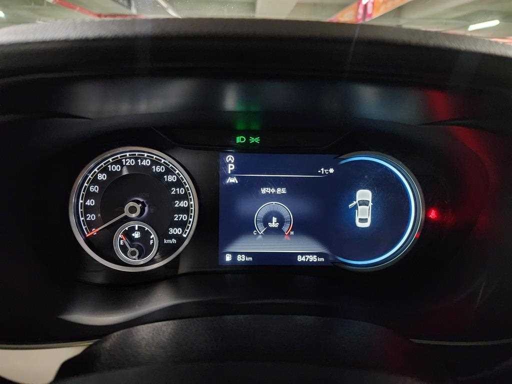 제네시스 G70 더 뉴 G70 가솔린 2.0T 2WD 스포츠 패키지 이미지 13