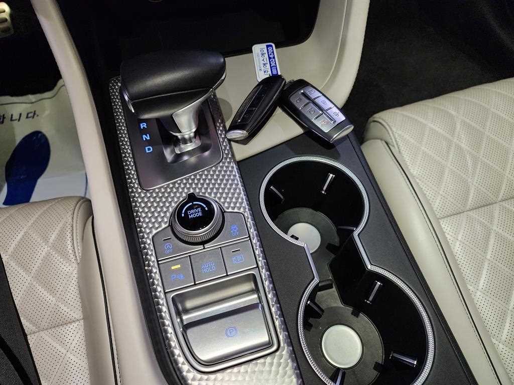 제네시스 G70 더 뉴 G70 가솔린 2.0T 2WD 스포츠 패키지 이미지 15