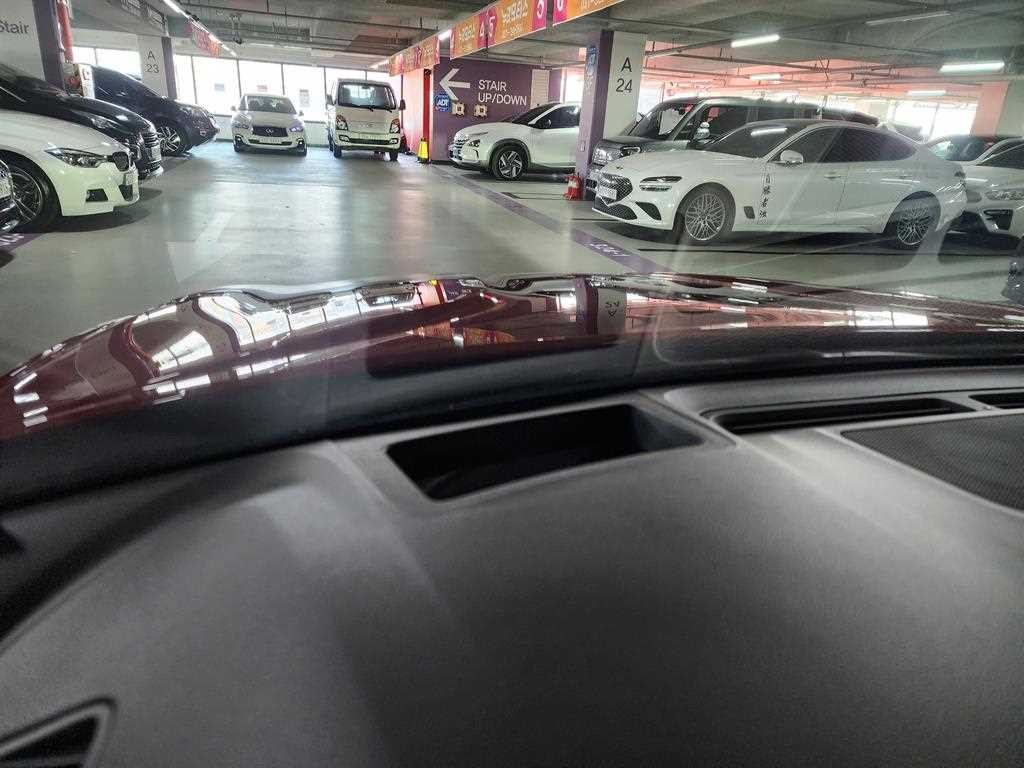 제네시스 G70 더 뉴 G70 가솔린 2.0T 2WD 스포츠 패키지 이미지 16