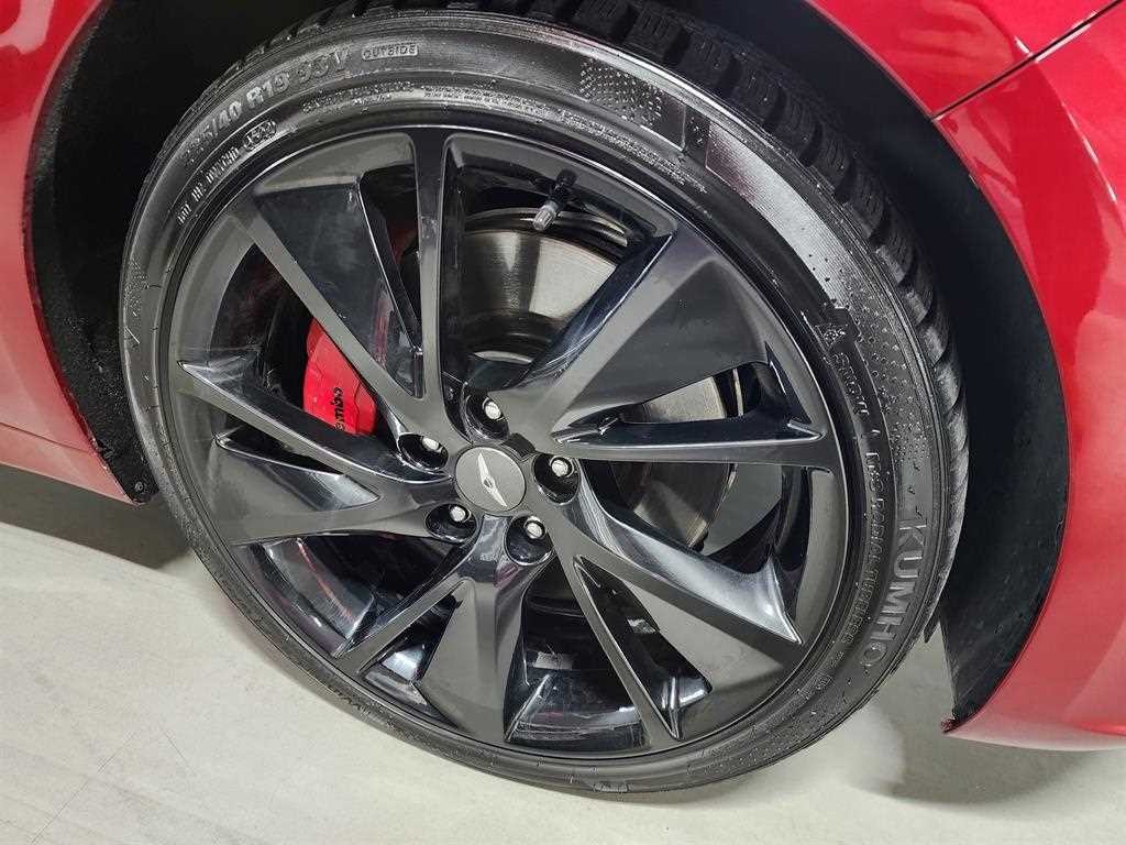 제네시스 G70 더 뉴 G70 가솔린 2.0T 2WD 스포츠 패키지 이미지 18