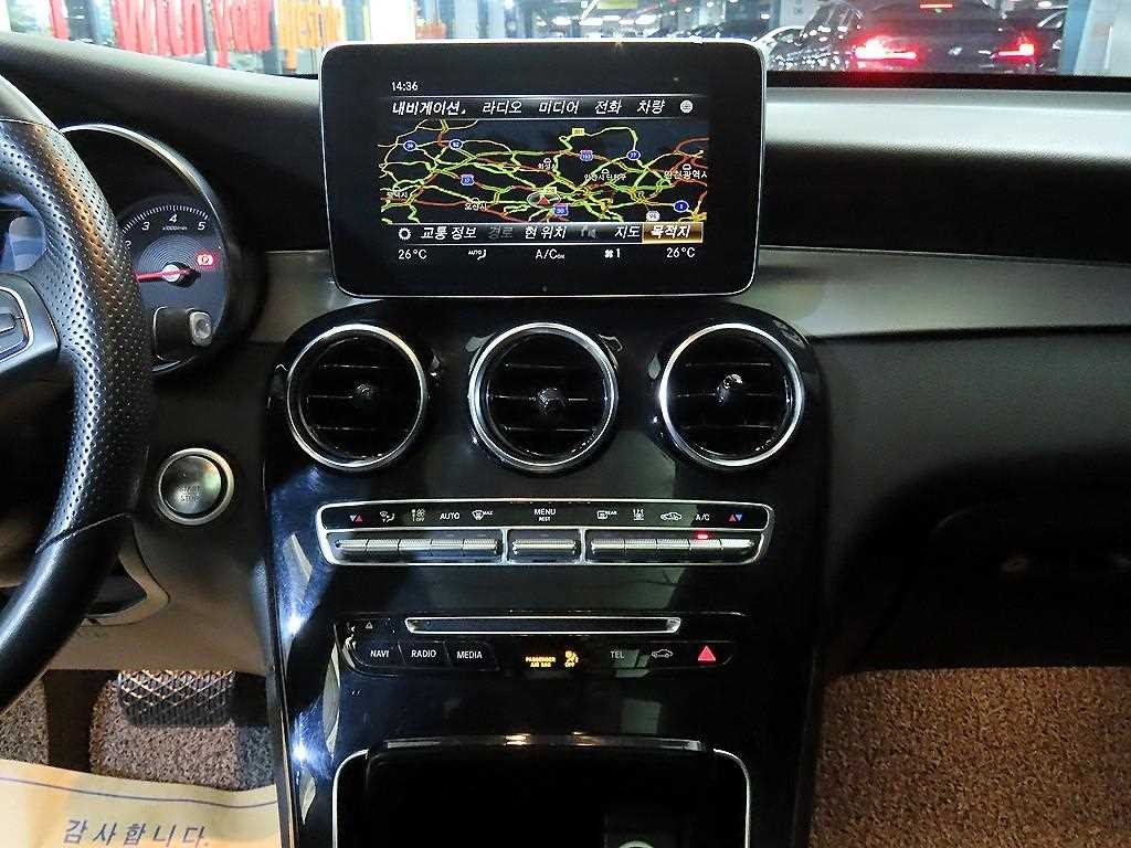 벤츠 GLC 클래스 GLC클래스 X253 GLC 350 e 4MATIC 프리미엄 이미지 11