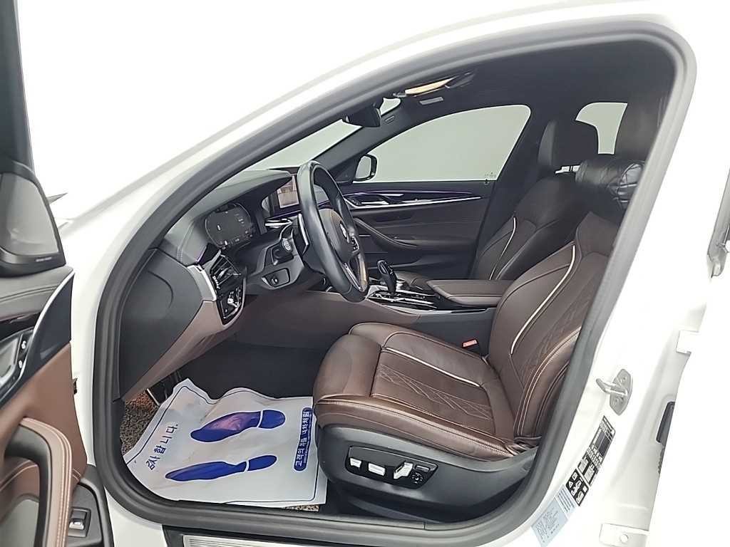 BMW 5시리즈 5시리즈 (G30) 530i M 스포츠 이미지 11