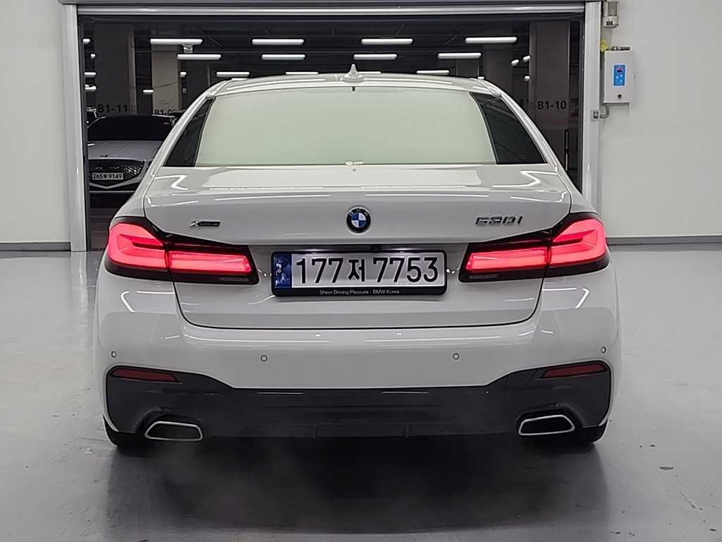 BMW 5시리즈 5시리즈 (G30) 530i M 스포츠 이미지 4