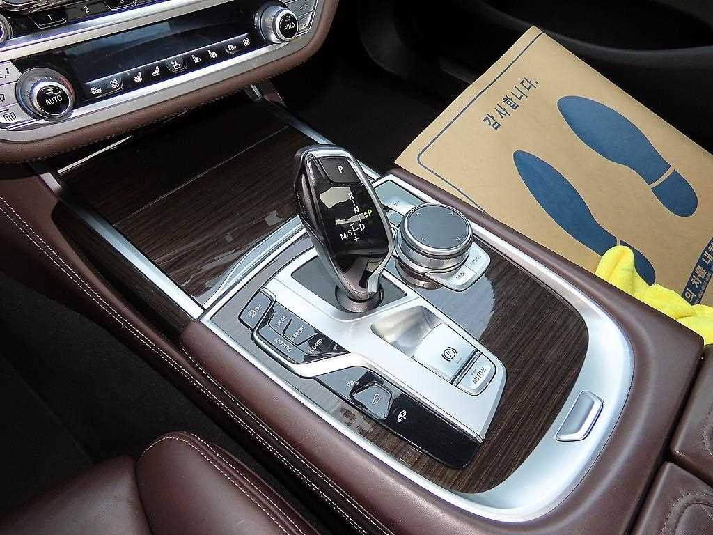 BMW 7시리즈 7시리즈 (G11) 740Li xDrive 디자인 퓨어 엑설런스 이미지 11