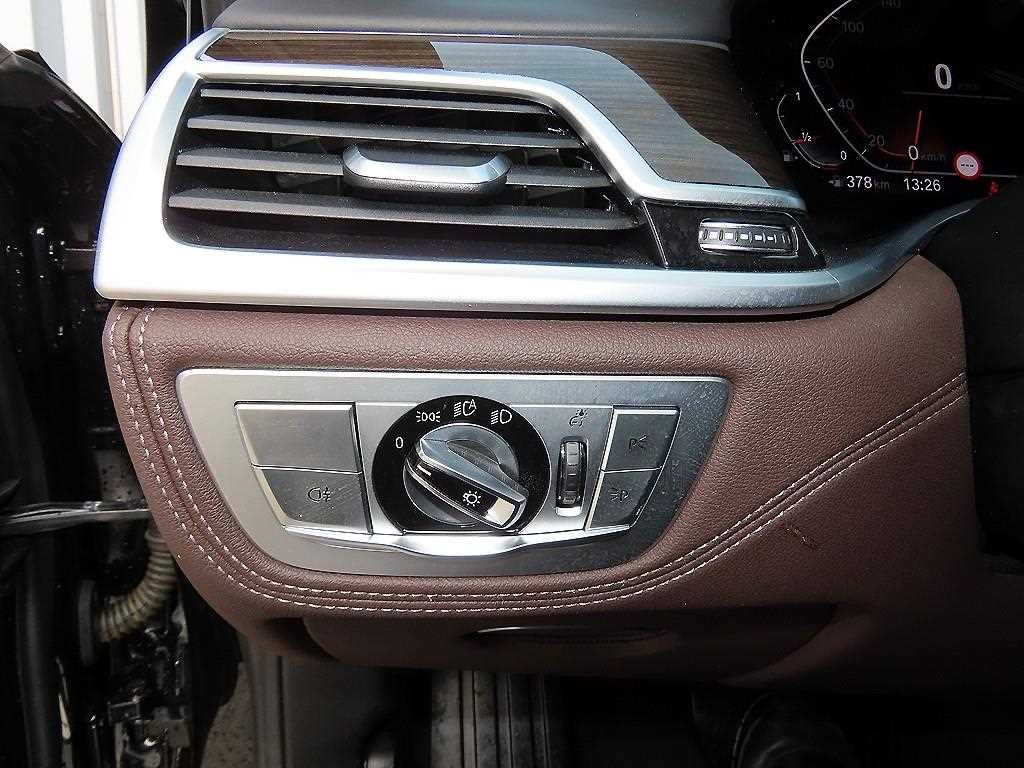 BMW 7시리즈 7시리즈 (G11) 740Li xDrive 디자인 퓨어 엑설런스 이미지 12