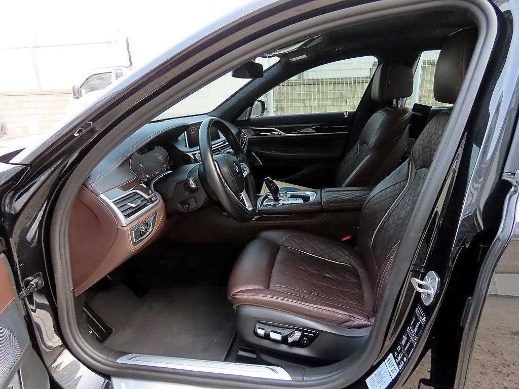 BMW 7시리즈 7시리즈 (G11) 740Li xDrive 디자인 퓨어 엑설런스 이미지 5