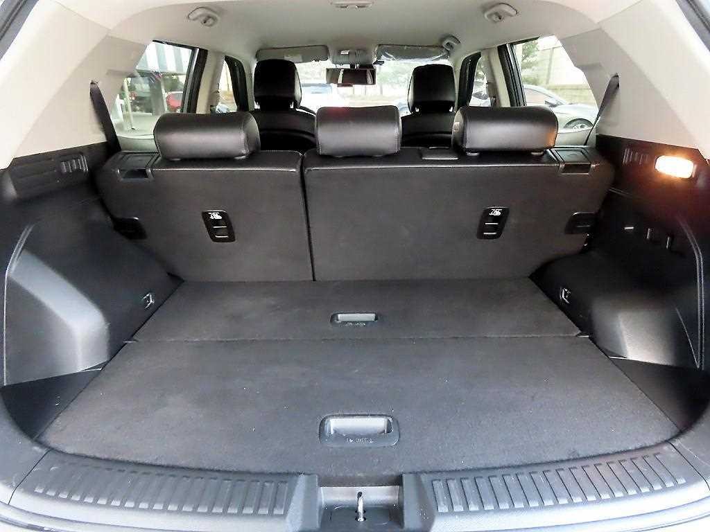 KG모빌리티(쌍용) 코란도 뷰티풀코란도 2WD 디젤 1.6 C3 플러스 이미지 18