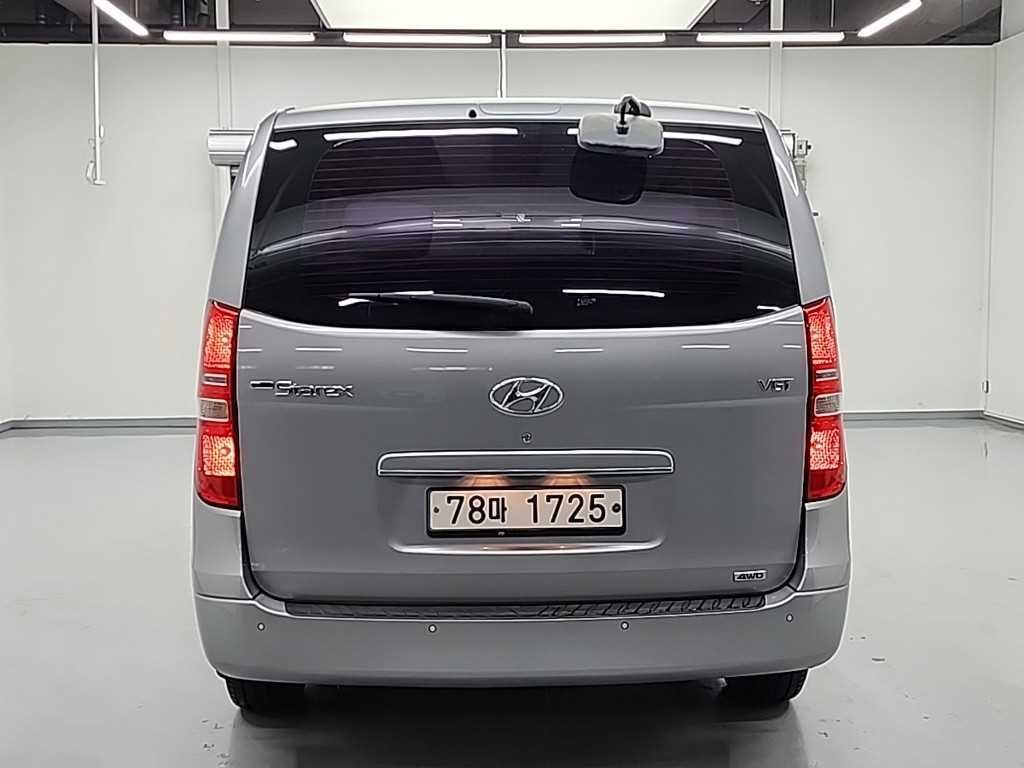 현대 스타렉스 그랜드 스타렉스 12인승 왜건 4WD CVX 디럭스 이미지 3