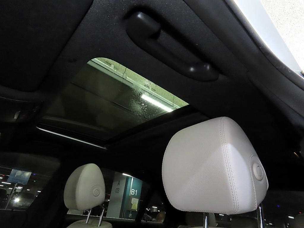 벤츠 E 클래스 E-클래스 W213 E350 4MATIC 아방가르드 이미지 15