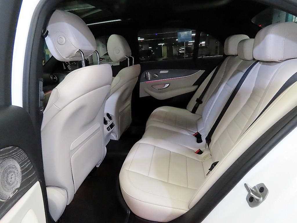 벤츠 E 클래스 E-클래스 W213 E350 4MATIC 아방가르드 이미지 7