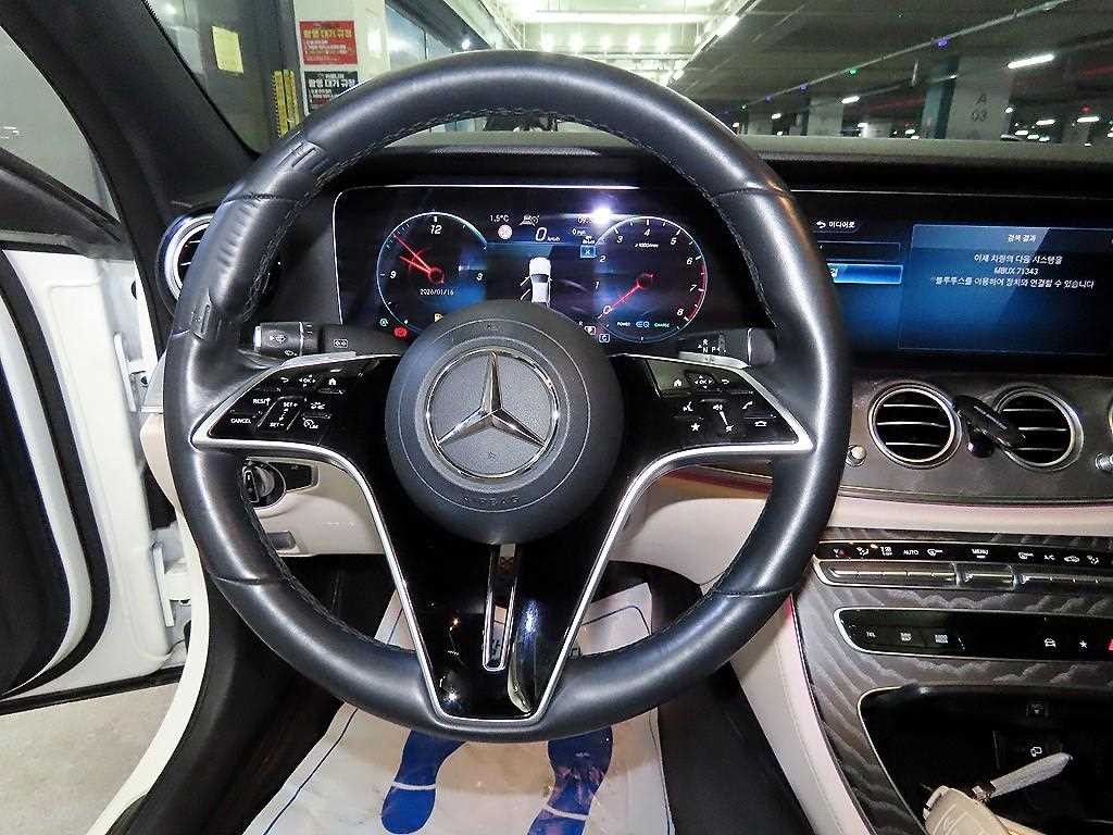 벤츠 E 클래스 E-클래스 W213 E350 4MATIC 아방가르드 이미지 8