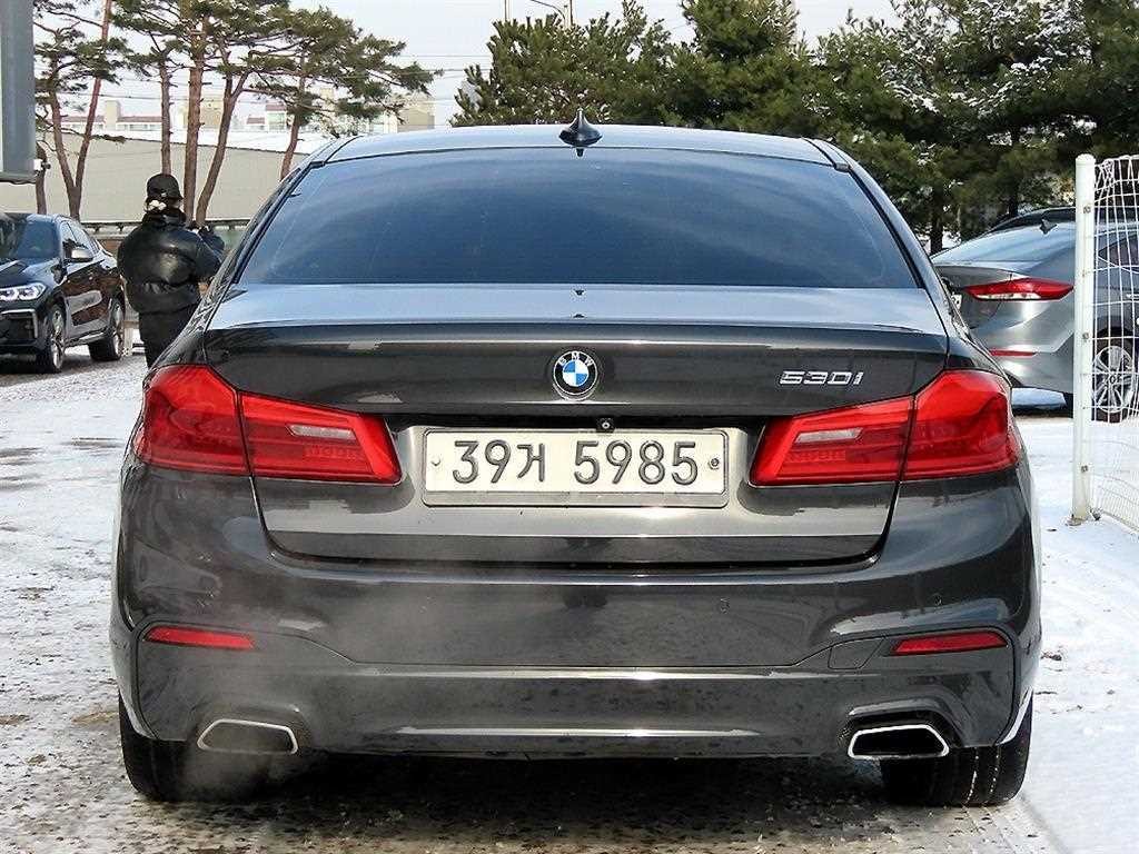BMW 5시리즈 5시리즈 (G30) 530i M 스포츠 이미지 4