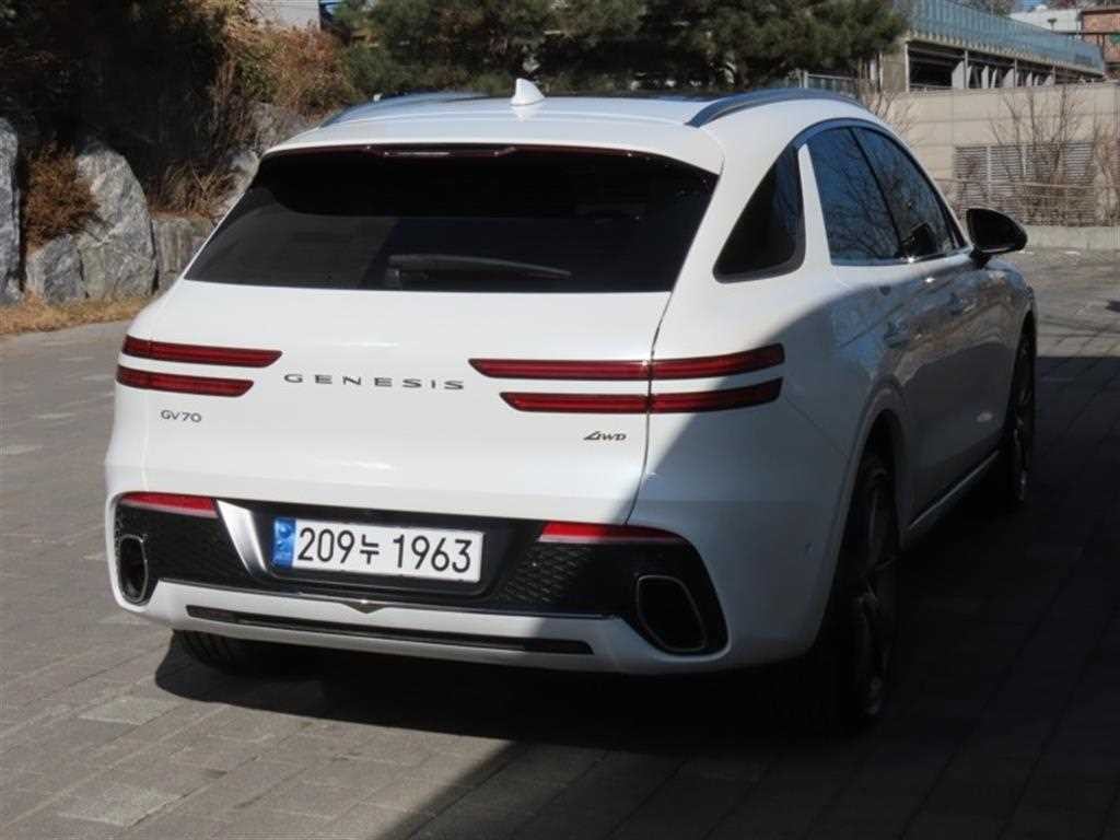 제네시스 GV70 2.5T 가솔린 AWD 이미지 3